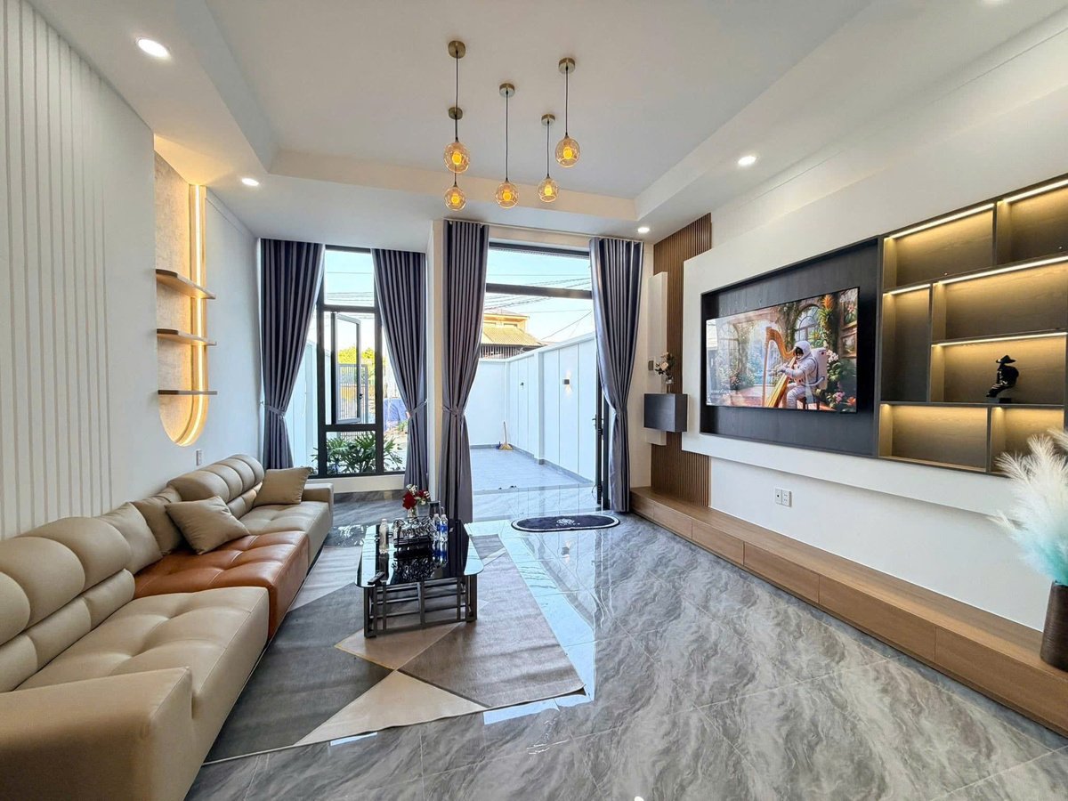 NHÀ MỚI CƯ ÊBUR 5x38M Full – Phường BMT – GIÁ CHỈ 2 TỶ 690