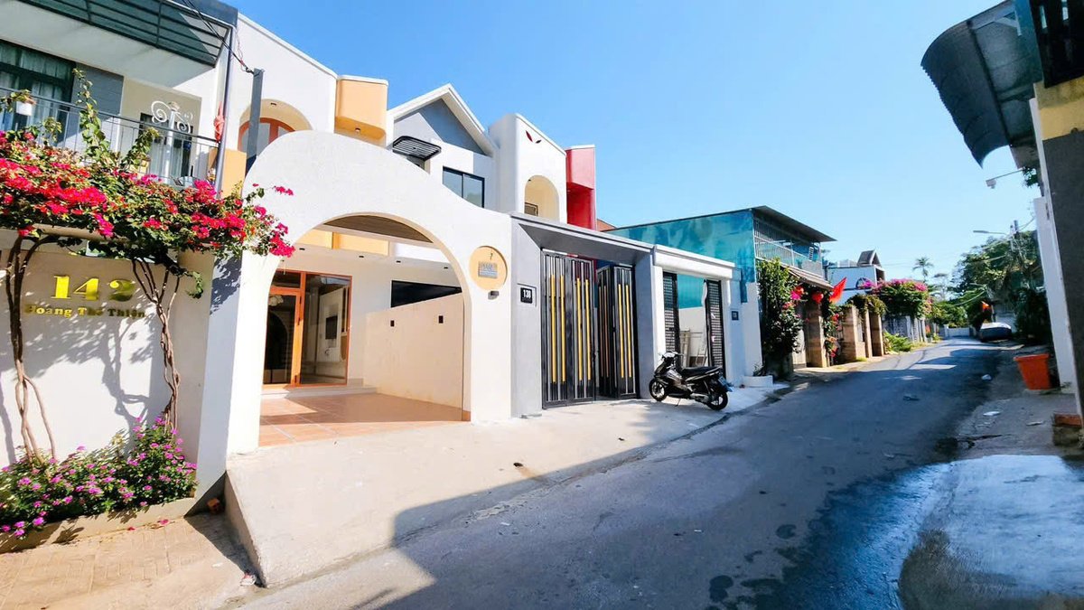 NHÀ MẶT TIỀN HOÀNG THẾ THIỆN – NHÀ MỚI 100% – TRUNG TÂM BMT