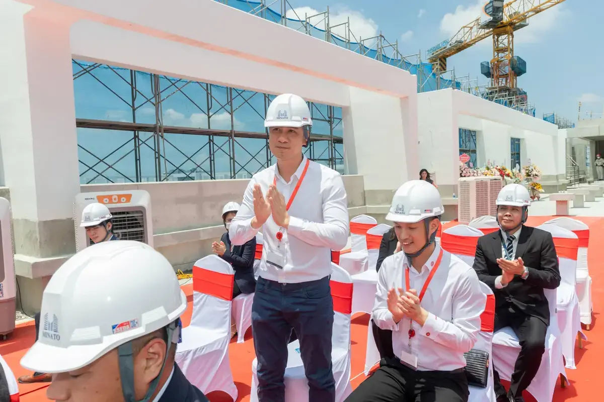 18-minato-5478jnfg893465g45