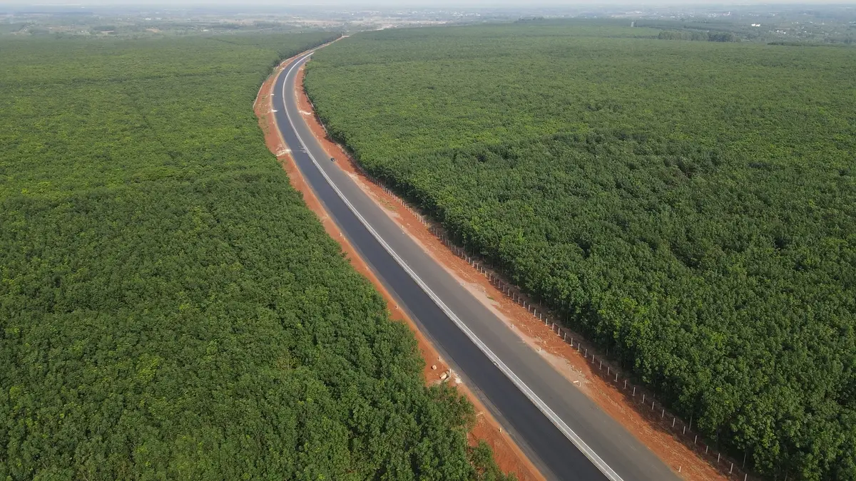 cao tốc dầu giây - phan thiết trước một tháng thông xe