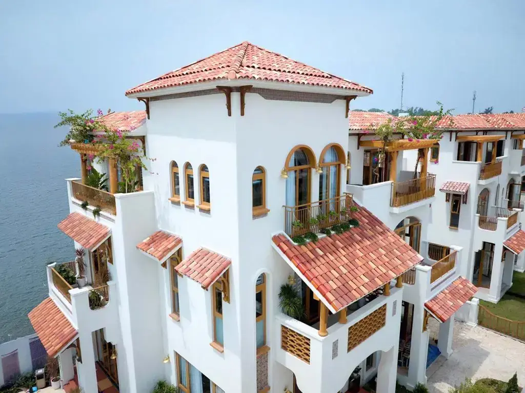 Casa Blanca City