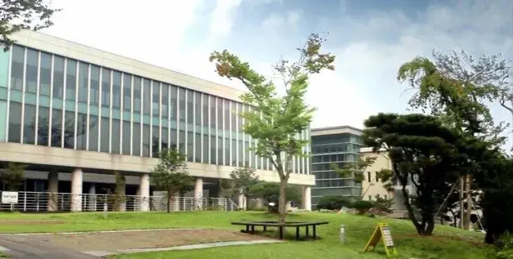 trường đại học hanshin hàn quốc