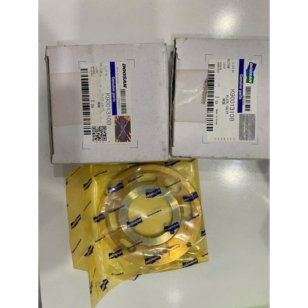 MẶT CHÀ BƠM THỦY LỰC DOOSAN DX140W K9001310B