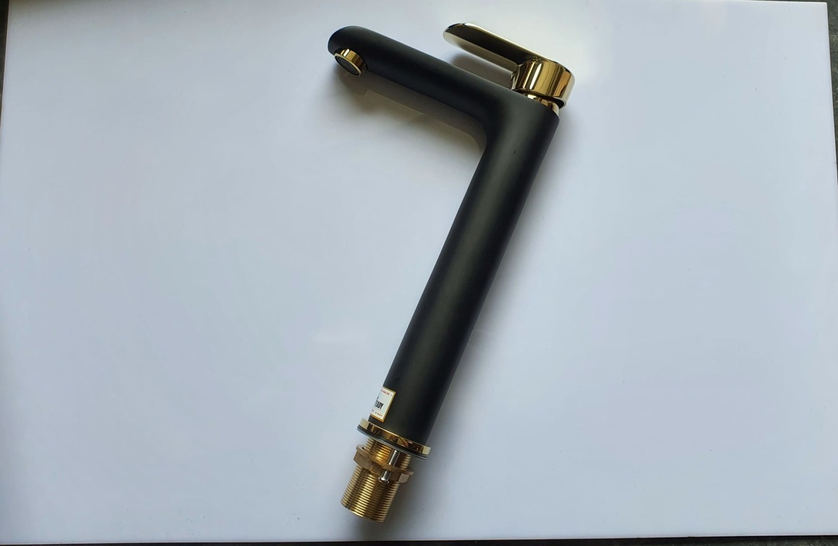 vòi rửa mặt nóng lạnh teady v-219db