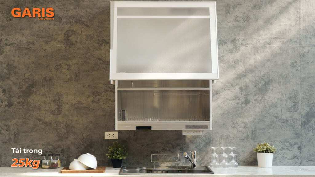 giá bát đĩa nâng hạ điện có sấy khô