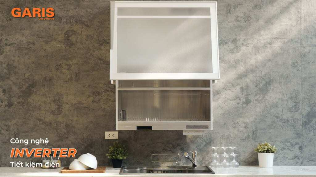 giá bát đĩa nâng hạ điện có sấy khô