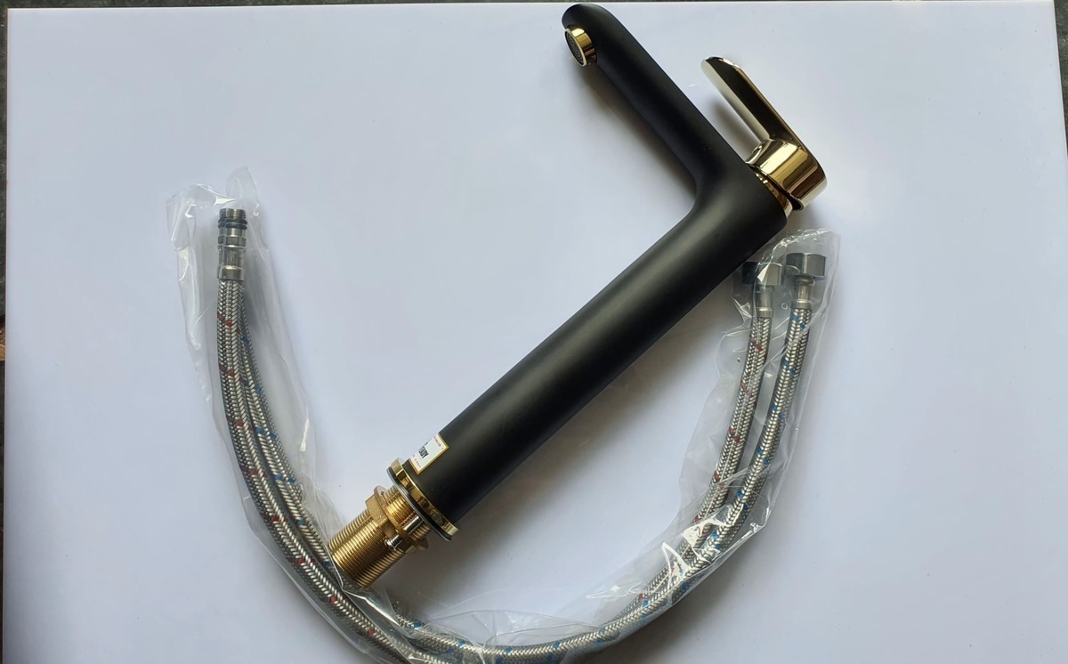 vòi rửa mặt nóng lạnh teady v-219db