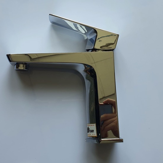 Vòi lavabo nóng lạnh Teady V-011A