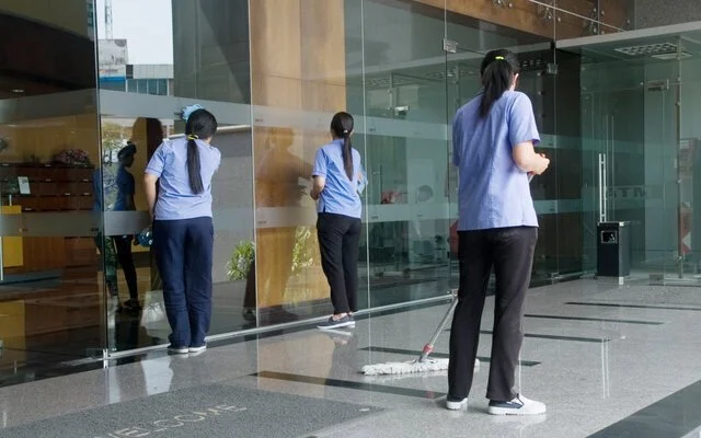 Vệ sinh văn phòng – Những loại đồ dùng, phụ kiện vệ sinh không thể thiếu