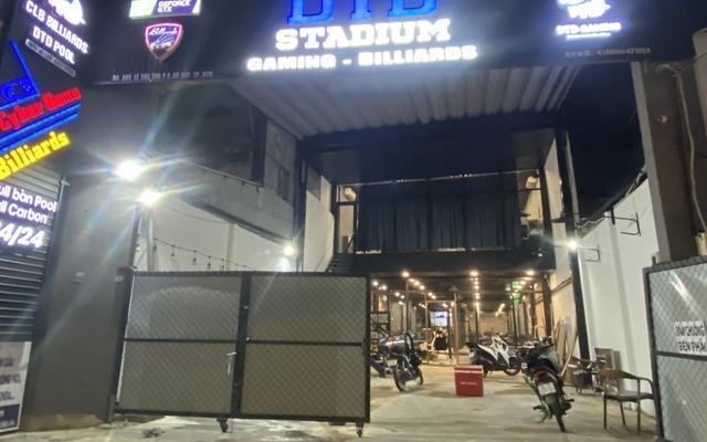 Vệ sinh sau xây dựng quán game - bida khách hàng Đức tại TPHCM