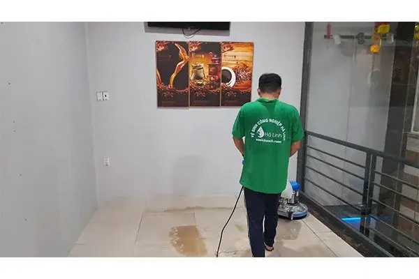 dich-vu-ve-sinh-nha-quan-1