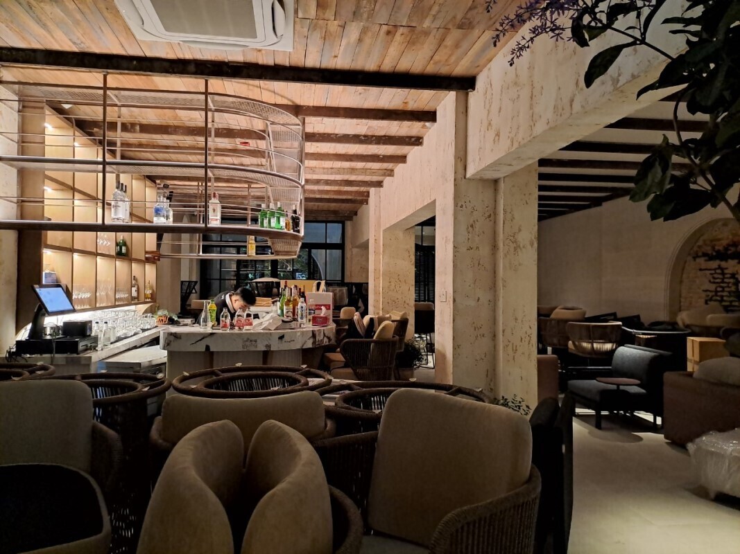 don-ve-sinh-quay-bar-pha-che