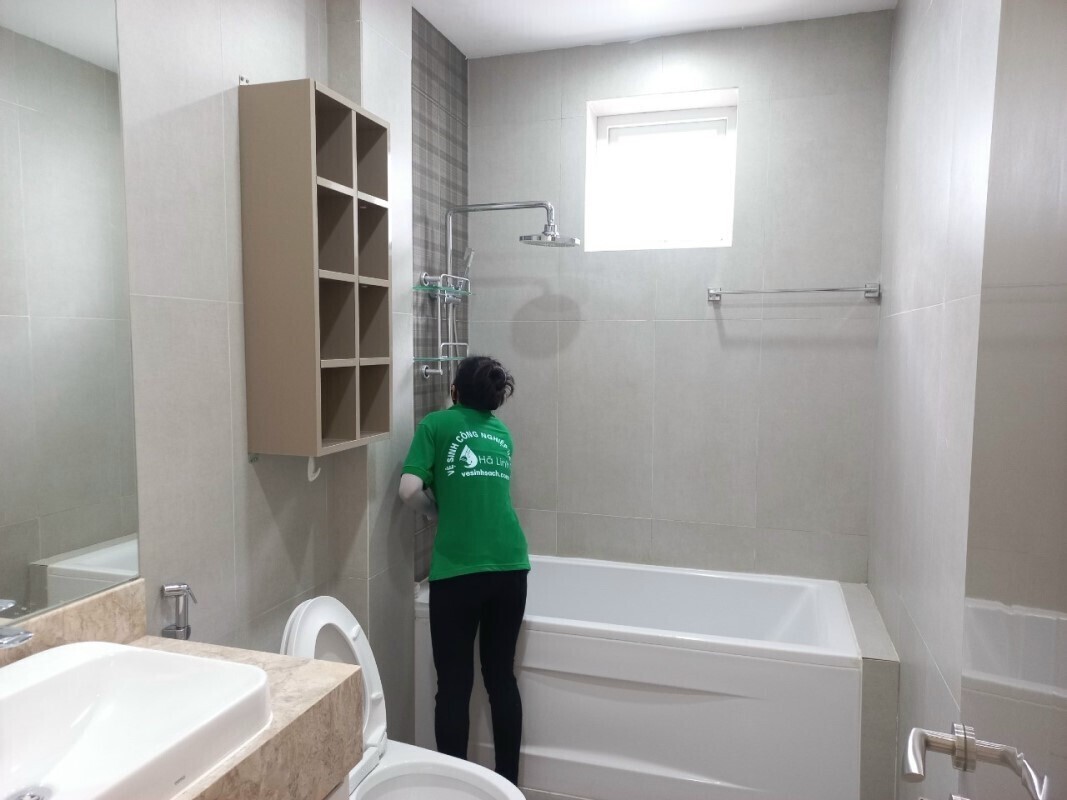 lam-sach-chung-cu-can-ho-quan-8