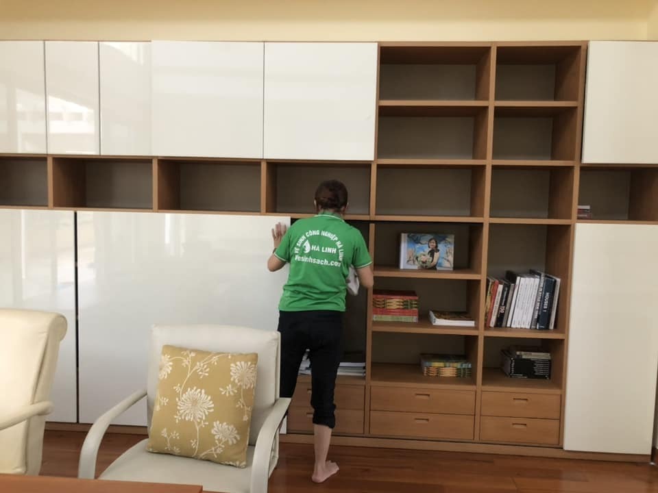 ve-sinh-nha-can-ho-quan-5