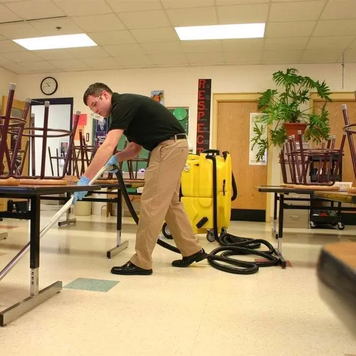 Dịch vụ Vệ sinh trường học