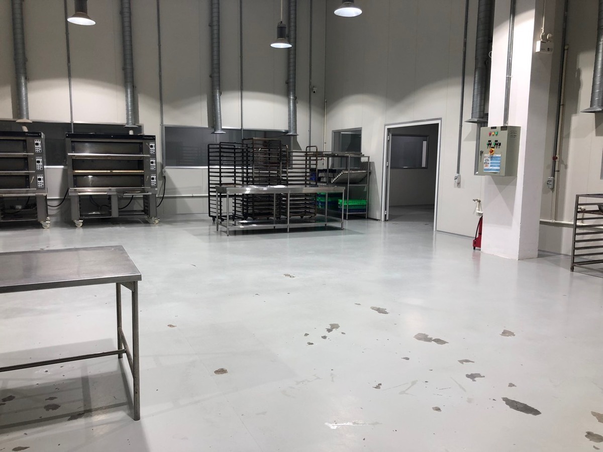 ve-sinh-khu-xuong-(3)