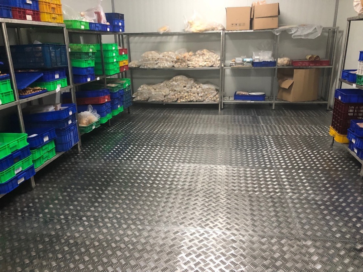 ve-sinh-khu-xuong-(6)