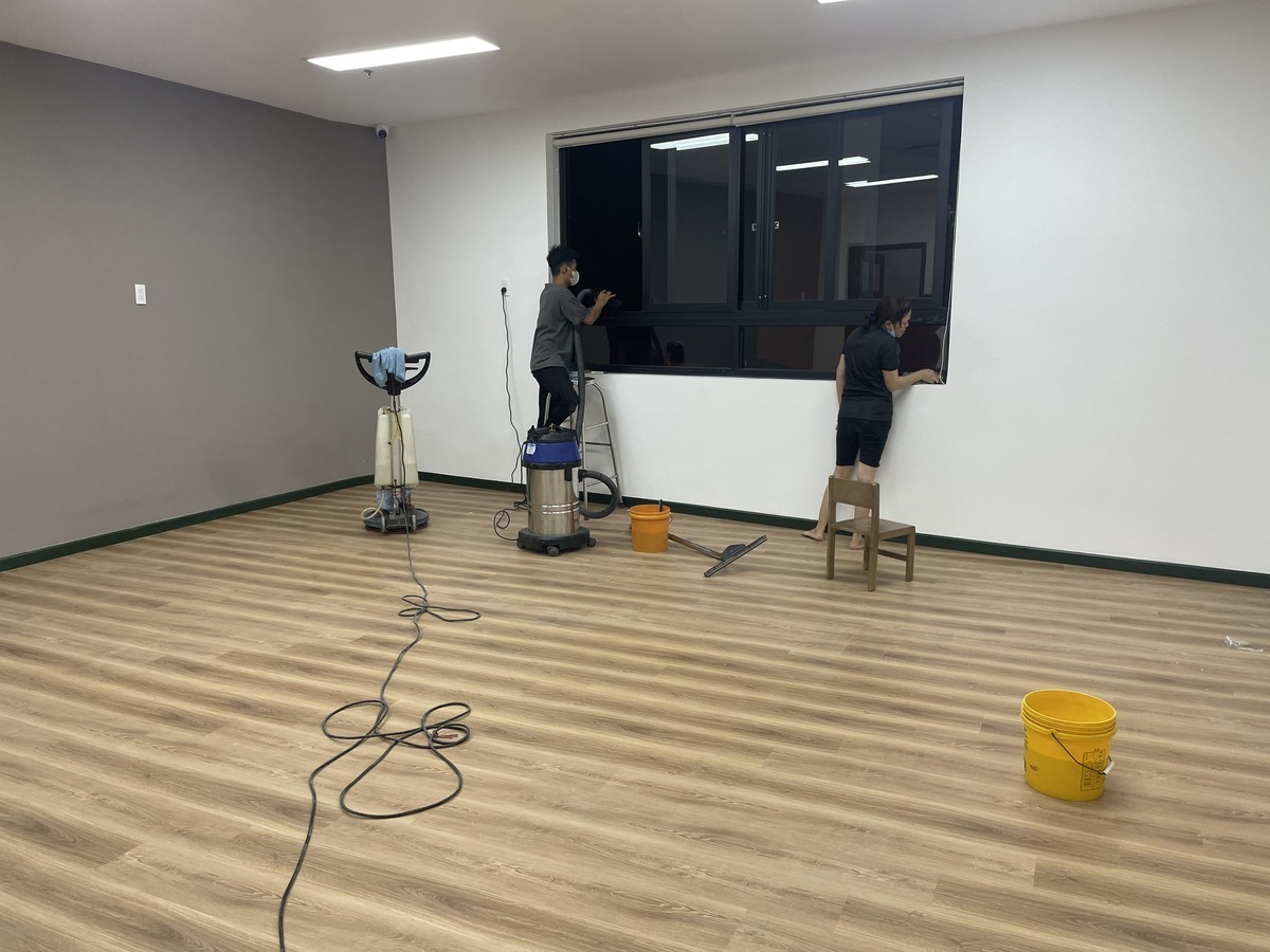 ve-sinh-truong-hoc-(10)